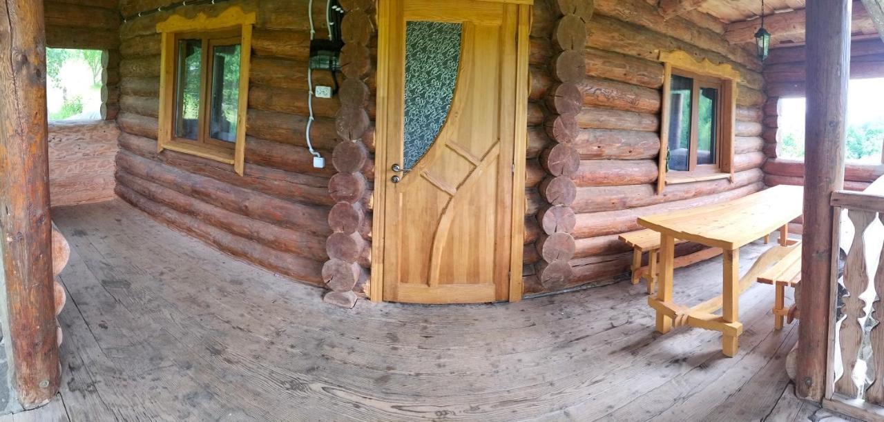 "Бджілка" І " Садиба Для Відпочинку" Lyuta المظهر الخارجي الصورة