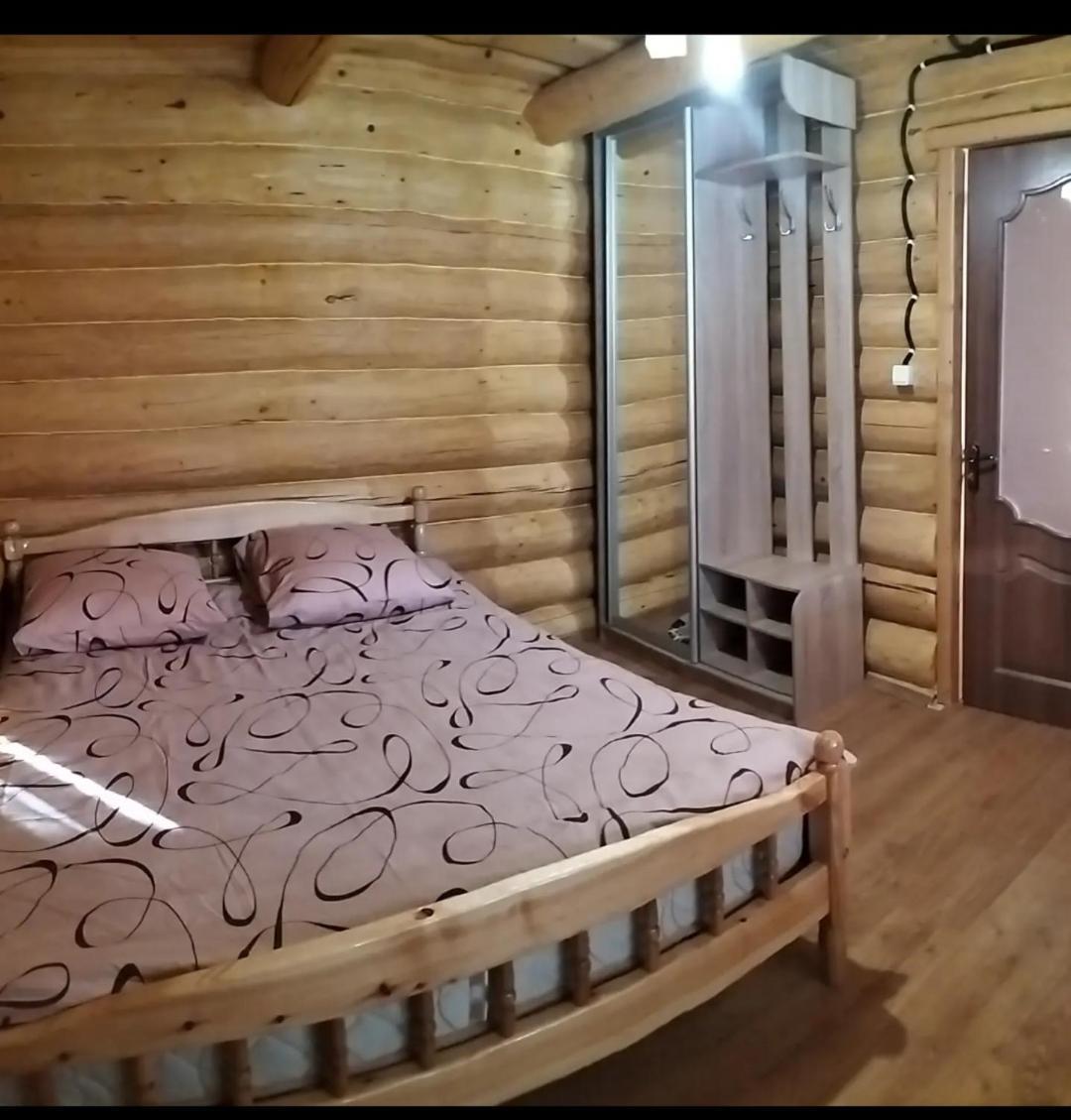 "Бджілка" І " Садиба Для Відпочинку" Lyuta المظهر الخارجي الصورة